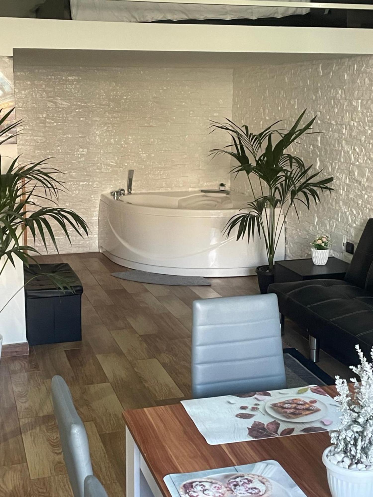 Maison Damas * Barletta